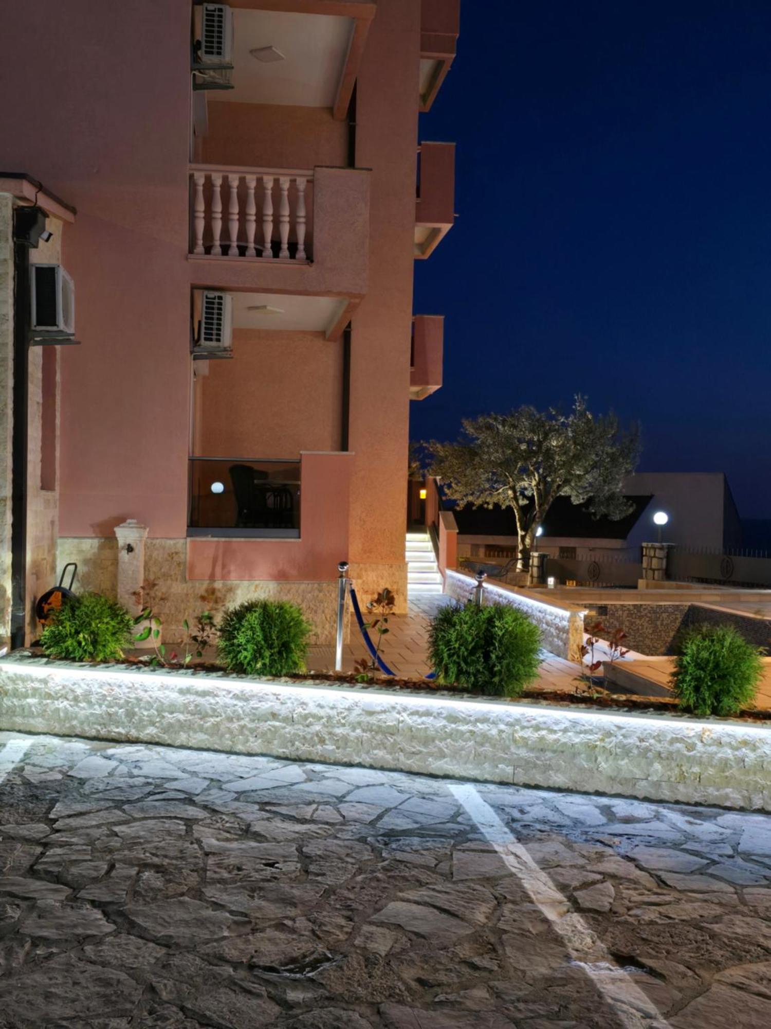 Apartments Mediteran Ulcinj Exterior foto